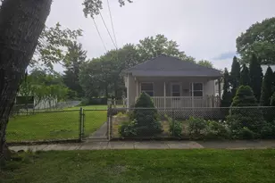 715 Lum Ave, Kalamazoo, MI 49048 - Photo 2