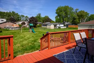 27803 Ruehle St, Saint Clair Shores, MI 48081 - Photo 16