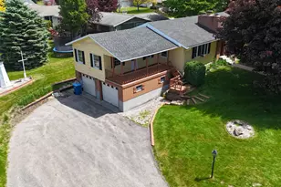 597 Birch St, Manistee, MI 49660 - Photo 8