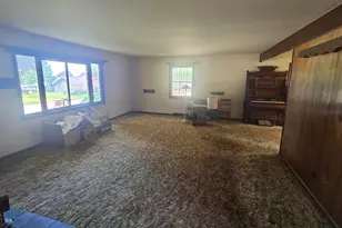 597 Birch St, Manistee, MI 49660 - Photo 18