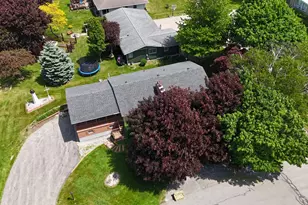 597 Birch St, Manistee, MI 49660 - Photo 6