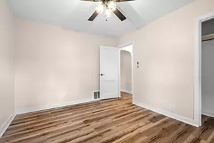 205 Sassafras St, Coloma, MI 49038 - Photo 18