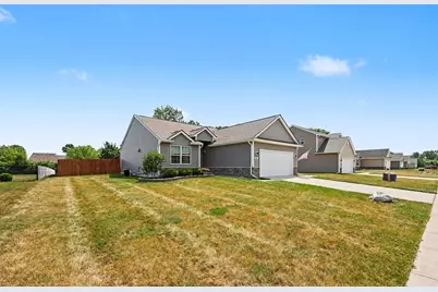 831 Sarah Lane, Milan, MI 48160 - Photo 2