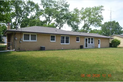 225 Kublick Drive, Benton Harbor, MI 49022 - Photo 8