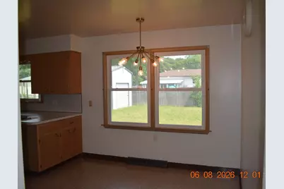 225 Kublick Drive, Benton Harbor, MI 49022 - Photo 14