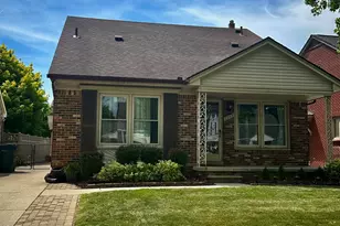 1753 N Silvery Ln, Dearborn, MI 48128 - Photo 2