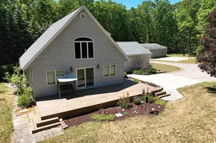 9880 S Spruce Ave, Newaygo, MI 49337 - Photo 2