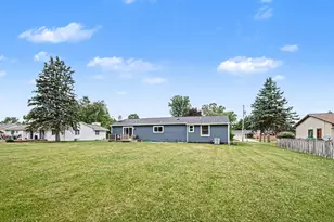 2605 Heverly Dr E, Portage, MI 49024 - Photo 6