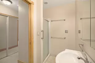 916 Brooks St, Ann Arbor, MI 48103 - Photo 20
