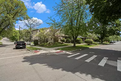 916 Brooks Street, Ann Arbor, MI 48103 - Photo 2