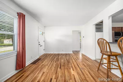1244 S Dorroll Street NE, Grand Rapids, MI 49505 - Photo 4