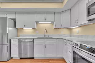 2115 Nature Cove Ct, Ann Arbor, MI 48104 - Photo 18