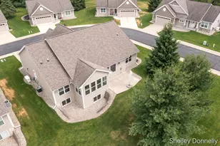 1245 Gulf Breeze Ct, Portage, MI 49002 - Photo 2