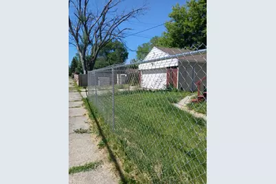 19012 Kingsville Street, Detroit, MI 48236 - Photo 8