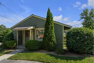 2347 Fernwood Ave, Ann Arbor, MI 48104 - Photo 2