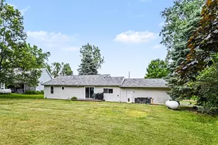11332 Crestview Dr E, Cement City, MI 49233 - Photo 22