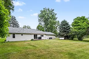 11332 Crestview Dr E, Cement City, MI 49233 - Photo 22