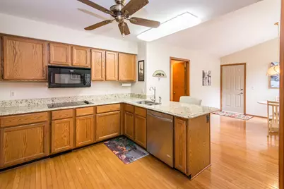 37648 N Laurel Park Drive #63, Livonia, MI 48152 - Photo 16