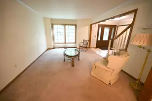 11343 Cloverlawn Dr, Brighton, MI 48114 - Photo 4