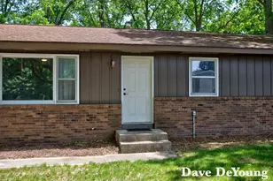 801 N 144th Ave, Holland, MI 49424 - Photo 4