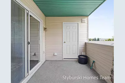 5877 Crosswinds Drive #31, Norton Shores, MI 49444 - Photo 20