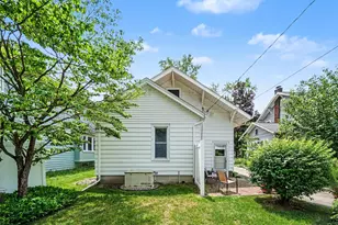 1410 W Maple St, Kalamazoo, MI 49008 - Photo 2