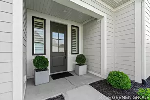 694 Bayshore Dr, Holland, MI 49424 - Photo 12