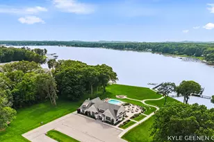 694 Bayshore Dr, Holland, MI 49424 - Photo 10