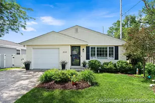 512 Orchard Ave, Grand Haven, MI 49417 - Photo 2