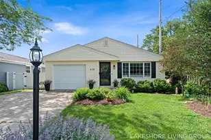 512 Orchard Ave, Grand Haven, MI 49417 - Photo 1
