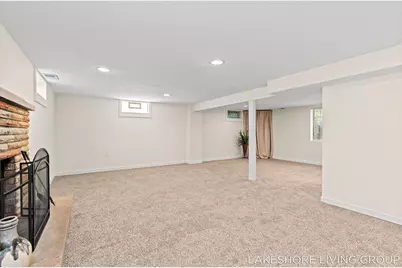 512 Orchard Avenue, Grand Haven, MI 49417 - Photo 24