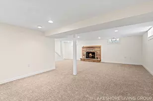 512 Orchard Ave, Grand Haven, MI 49417 - Photo 26
