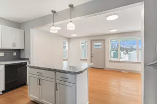 2058 Linden Ave SE, Grand Rapids, MI 49507 - Photo 6