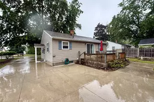 2038 Columbus Ave, Muskegon, MI 49441 - Photo 34