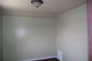 504 E Dowland St, Ludington, MI 49431 - Photo 32