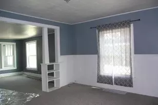 504 E Dowland St, Ludington, MI 49431 - Photo 12