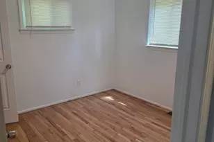 1060 Commonwealth Ave, Ypsilanti, MI 48198 - Photo 8