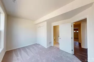 2704 S Spurway Dr, Ann Arbor, MI 48105 - Photo 24