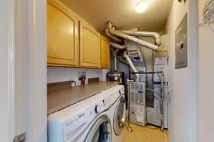 1908 Lindsay Ln, Ann Arbor, MI 48104 - Photo 16