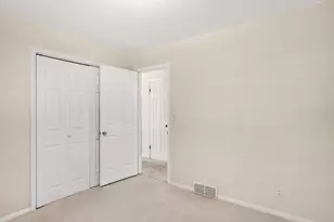 9941 Courtland Dr NE, Rockford, MI 49341 - Photo 12