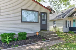 248 Himes St SE, Wyoming, MI 49548 - Photo 4