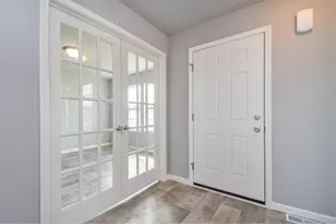 4883 Knollwood Dr, Saint Joseph, MI 49085 - Photo 12