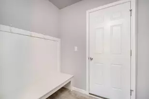 4883 Knollwood Dr, Saint Joseph, MI 49085 - Photo 14