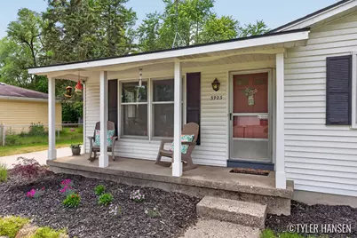 3923 Jupiter Avenue NE, Grand Rapids, MI 49525 - Photo 4