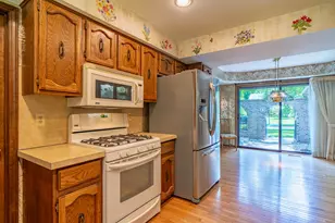 5097 Collington Dr, Troy, MI 48098 - Photo 28