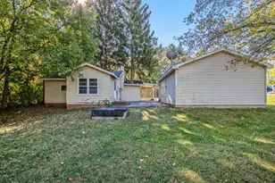 1005 E Front St, Buchanan, MI 49107 - Photo 14