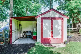 1012 Calvary Ave NW, Grand Rapids, MI 49504 - Photo 6