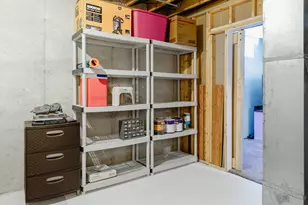 1012 Calvary Ave NW, Grand Rapids, MI 49504 - Photo 40