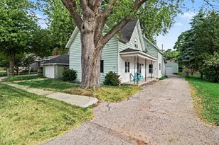1212 24th St, Manistee, MI 49660 - Photo 2