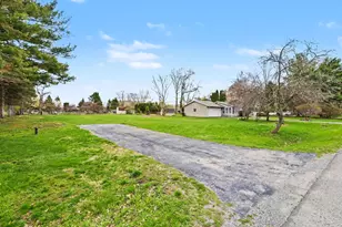 10267 S Arrowhead Dr, Berrien Springs, MI 49103 - Photo 1